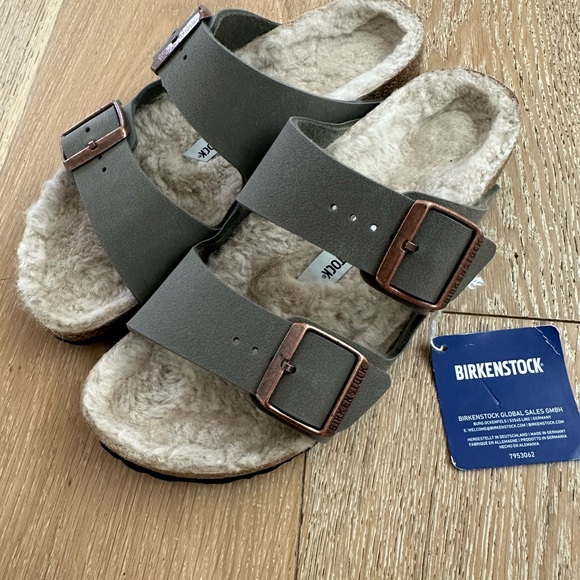 Sold - Picture 2 of 3